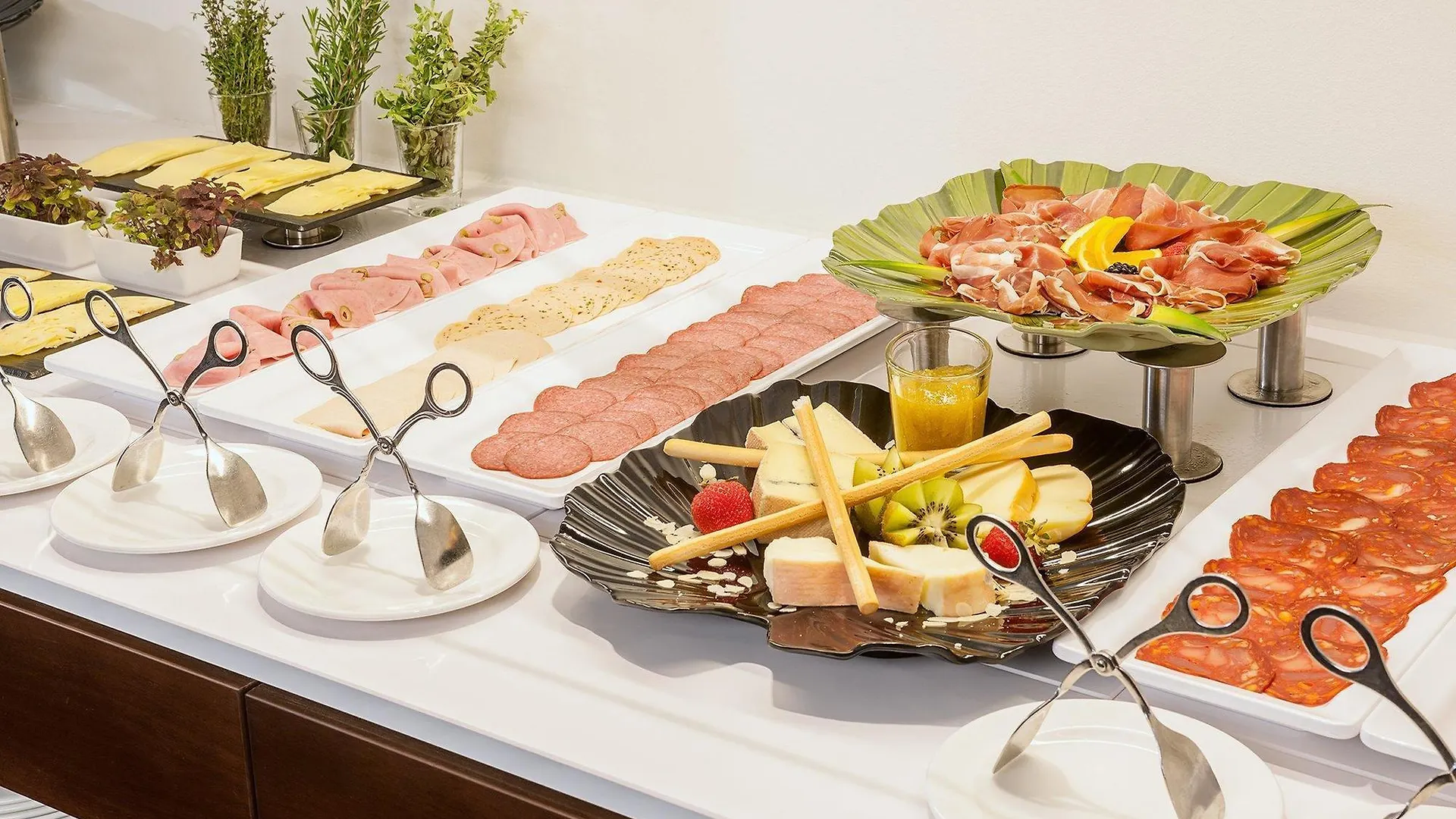 Avani Frankfurt City Hotel - Previously Nh Collection Frankfurt City Frankfurt am Main 4*,
