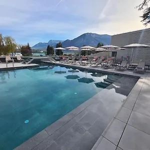 https://le-pelican.hotels-rhonealpes.com